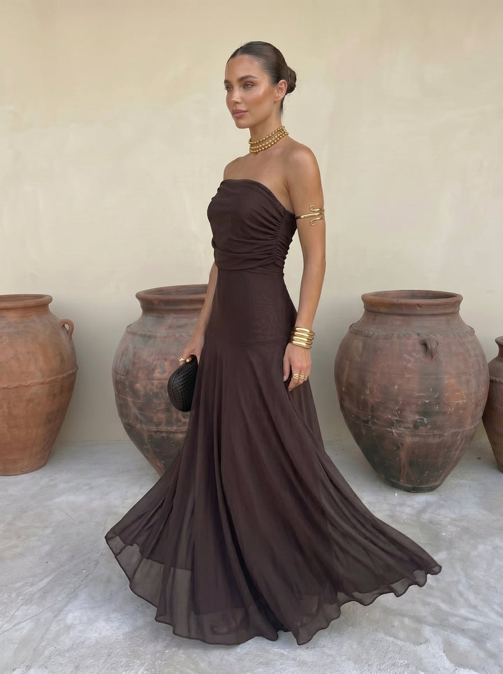 Eveline – Elegant Off-Shoulder Chiffon Maxi Dress