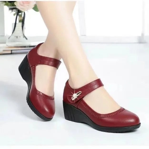 Marigold – Elegant Vegan Mid-Heel Shoes